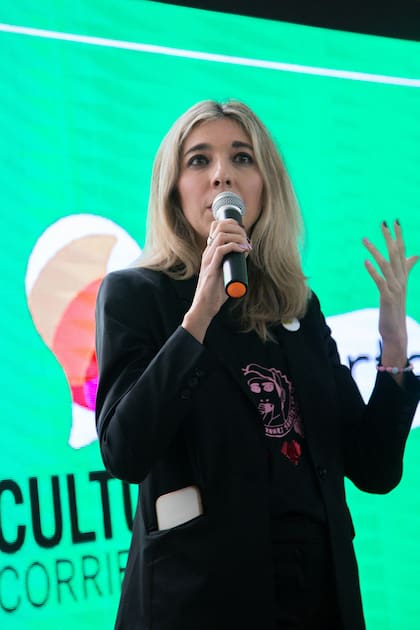 "En este tiempo vital tenemos la oportunidad única del 18 al 21 de mayo todos los agentes que integramos el campo del arte argentino de disfrutar de la diversidad cultural de la región en Corrientes”, invitó la coordinadora de ArteCo, Natalia Albanese.