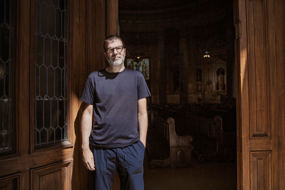 "En estos tiempos escribir y hacer arte es un acto de rebeldía", asegura Nicolás Giacobone