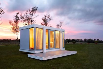 En Europa aparecen casitas inspiradas en diferentes movimientos arquitectónicos adaptadas para chicos, como en el Movimiento Moderno de mediados siglo XX