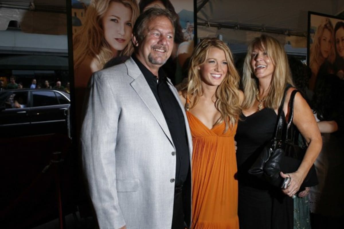 En familia. Blake Lively llegó al estreno del film junto a sus padres, Ernie y Elaine.