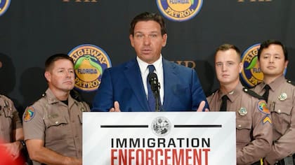 En Florida, avanza el proyecto de ley HB 1307 para limitar los recursos para inmigrantes indocumentados