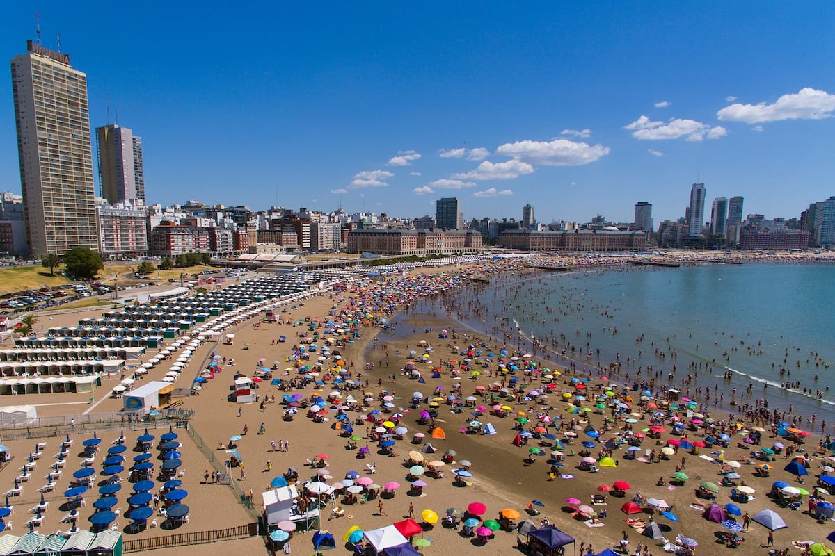 En fotos. Impresionantes vistas de las playa de Mar del Plata con el drone de LA NACION