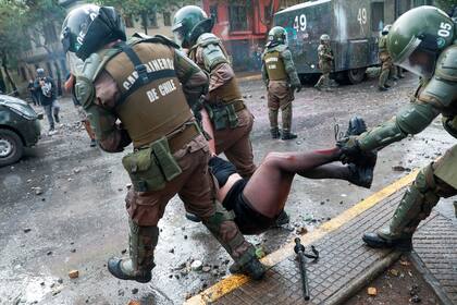 Ayer, el presidente Sebastián Piñera fue acusado y responsabilizado por la represión en el país