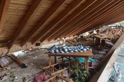 En fotos: una tormenta de viento y granizo causó la muerte de seis turistas en Grecia
