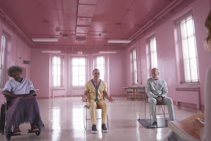 En Glass, los poderosos personajes de Jackson, James McAvoy y Bruce Willis comparten el encierro en un hospital