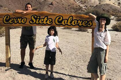 En imágenes: las emocionantes aventuras de Natalia Oreiro y Ricardo Mollo junto a su hijo Atahualpa, durante el rodaje de Las rojas