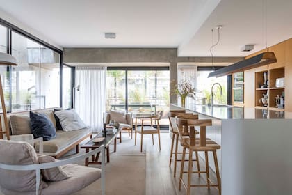 En julio se registró un precio de cierre de US$2008/m² en los monoambientes. Con respecto a las unidades de dos y tres ambientes ese número se ubicó en US$1825/m² y en US$1831/m², respectivamente.