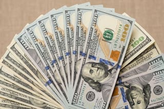 Más de 1,5 millones de argentinos compraron US$2443 millones en junio, pero la cuenta corriente cambiaria fue positiva