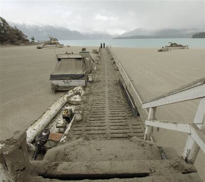 En junio. El lago y el muelle, que habían quedado cubiertos de cenizas, recuperaron su belleza inigualable