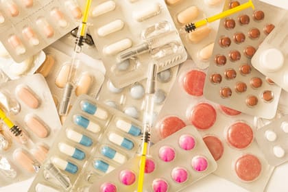 En la Argentina contamos con una industria farmacéutica de primer nivel, que cumple con los máximos estándares de calidad que recomienda la Organización Mundial de la Salud (OMS)