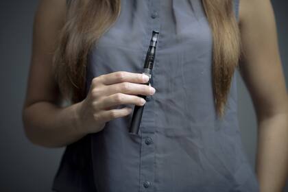 En la Argentina, los vapeadores están prohibidos desde 2011, pero la estimación de tabacaleras como BAT es que hay más de 1 millón de usuarios en el mercado informal