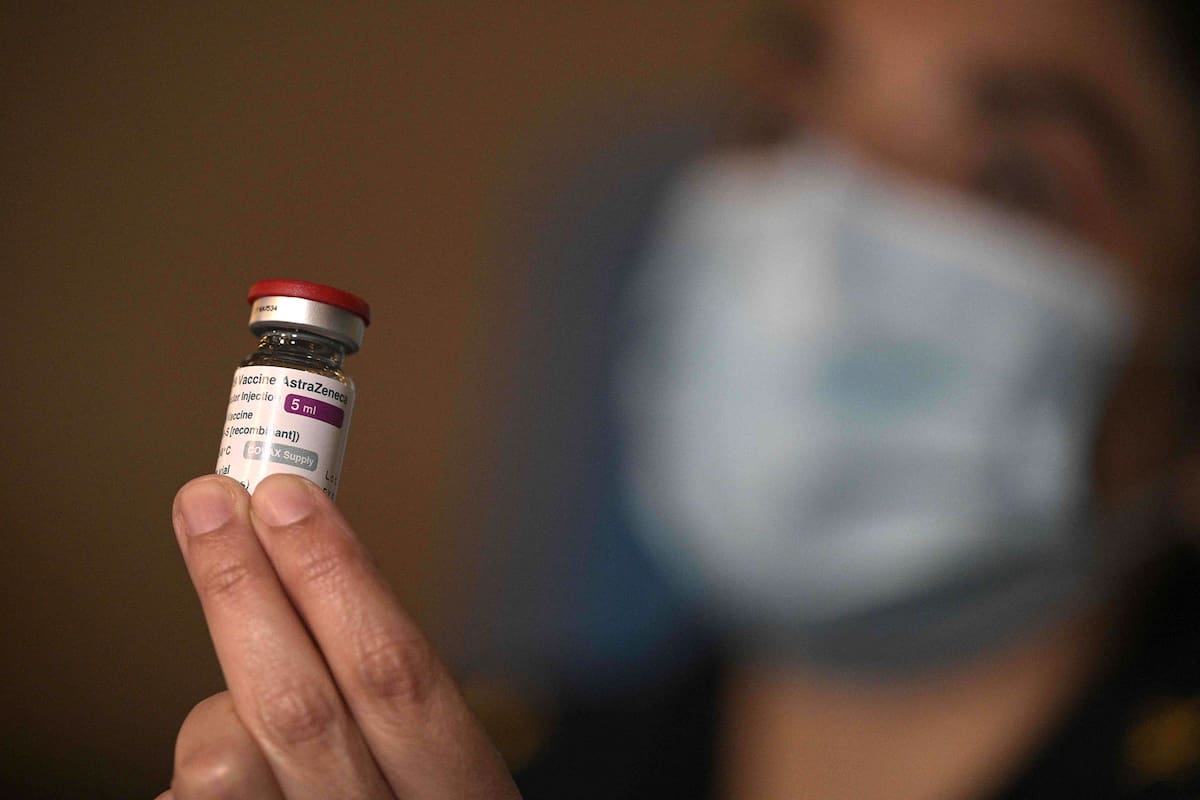 En la Argentina, solo el 18,16% de la población (8.241.675 personas) completó el esquema de vacunación