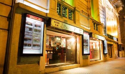 En la Biblioteca Café, la gastronomía se marida con presentaciones de jazz, tango o folclore, entre otros géneros