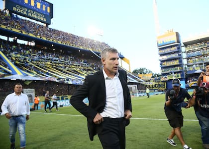 En la Bombonera, como DT rival