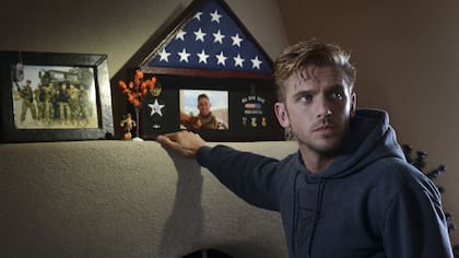 En la brillante The Guest