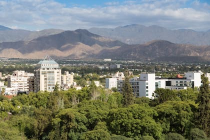 En la capital de la provincia de Mendoza y sus alrededores hay más de 100 alquileres disponibles publicados en plataformas inmobiliarias