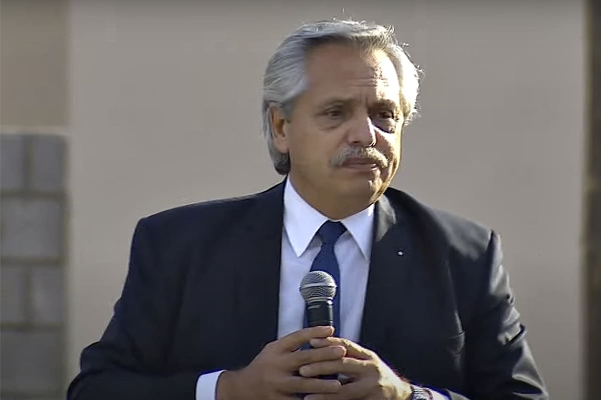 En la Casa Rosada sostienen que Fernández no infringió el artículo 205 del Código Penal, porque tras el festejo no hubo contagios