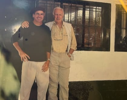 En la casilla del viejo Mercado de Liniers, Alfonso y Kuki Monasterio