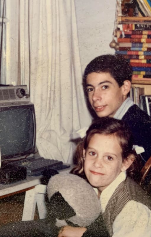 En la computadora antigua que sus padres le habían regalado para Navidad, Julio Ardita se infiltró en las bases de datos del Pentágono, la CIA y el FBI a los 21 años, mientras estudiaba la universidad en la Ciudad de Buenos Aires