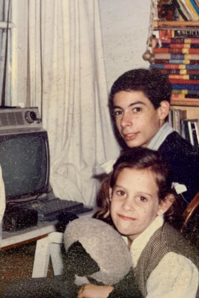 En la computadora antigua que sus padres le habían regalado para Navidad, Julio Ardita se infiltró en las bases de datos del Pentágono, la CIA y el FBI a los 21 años, mientras estudiaba la universidad en la Ciudad de Buenos Aires