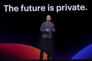 El desliz de Mark Zuckerberg, el futuro de Internet y una broma sin gracia