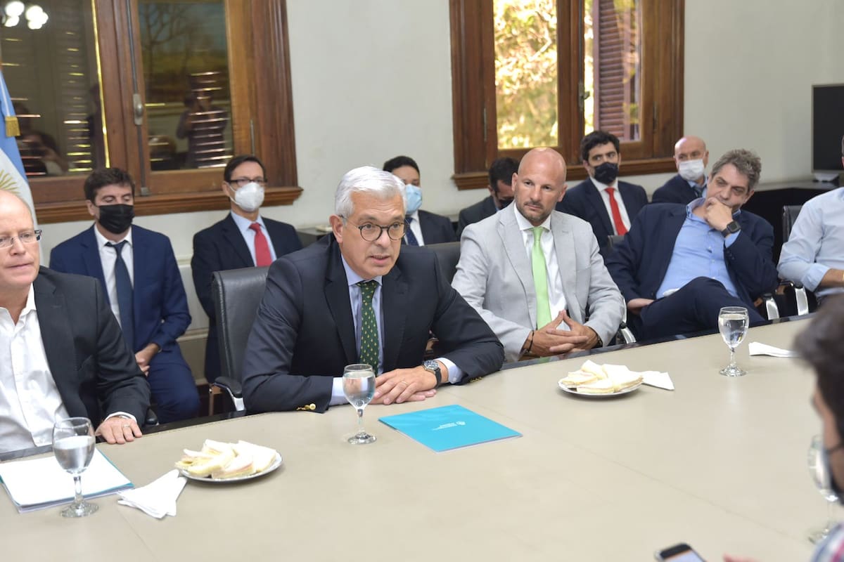 En la conferencia, y junto a funcionarios de la cartera, el ministro de Agricultura Julián Domínguez reiteró que las retenciones no se van a aumentar