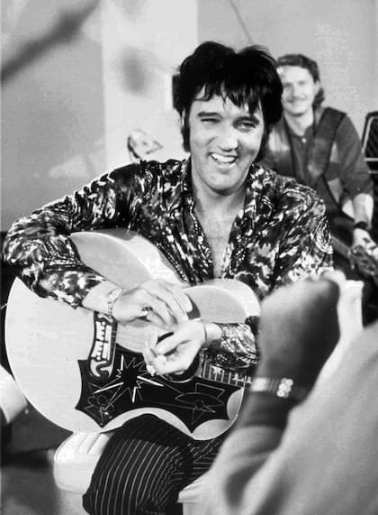 En la era de Elvis Presley, los jóvenes lograron un nuevo rol social