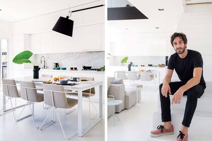 En la escalera, el Arq. Ezequiel Abad, a cargo de la reforma y el interiorismo.