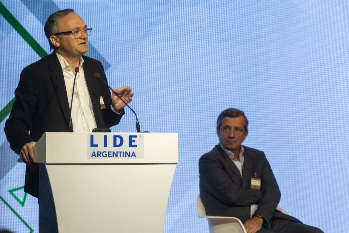En la foto: Gustavo Idígoras, coordinador técnico del Consejo Agroindustrial Argentino y Rodolfo de Felipe, presidente de LIDE Argentina, Grupo de Líderes Empresariales
