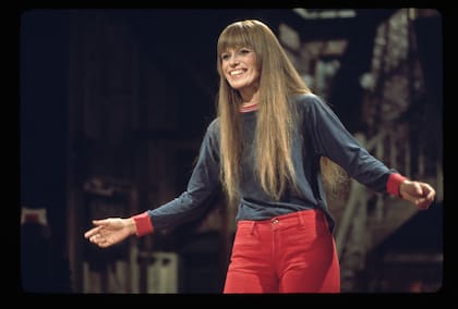 En la foto, Lasser como anfitriona de un envío de Saturday Night Live