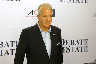 Gobierno de Trump presenta demanda para bloquear posible victoria demócrata en Alaska
