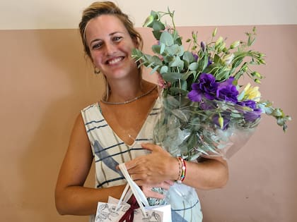 En la inauguración de su local Afines