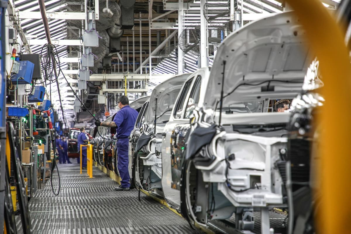 En la industria automotriz temen por el abastecimiento de autopartes para mantener el ritmo de producción