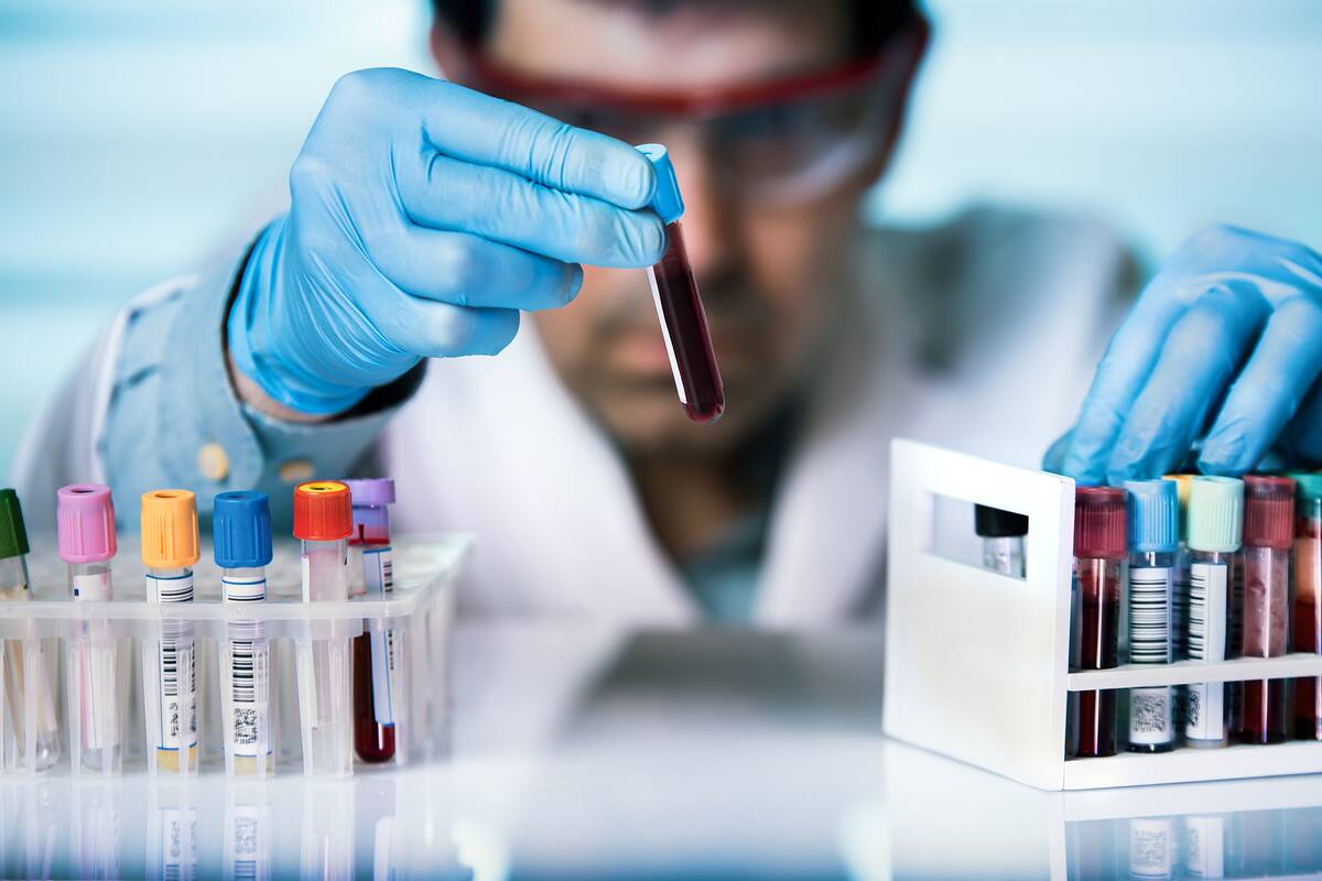 En la investigación, que se publicó en la revista New England Journal of Medicine, se compararon los genes de miles de pacientes en Europa