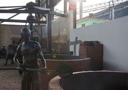 En la localidad de Marcelo Salado, en Cuba, hay un Museo de la Agroindustria Azucarera que recuerda el trabajo esclavo africano en los ingenios