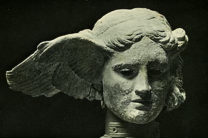 En la mitología griega, Hipnos​ es la personificación del sueño