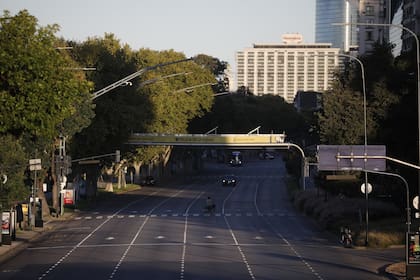 En la nueva cuarentena se limitará la circulación en el área metropolitana
