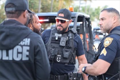 En la Operación Trigger Lock, la policía de Miami Beach incautó 636 gramos de cannabis, 41 gramos de MDMA y 16 onzas de clorhidrato de prometazina, y arrestó a más de 100 personas