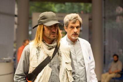 En la piel de Araujo y junto al actor Rafael Ferro.