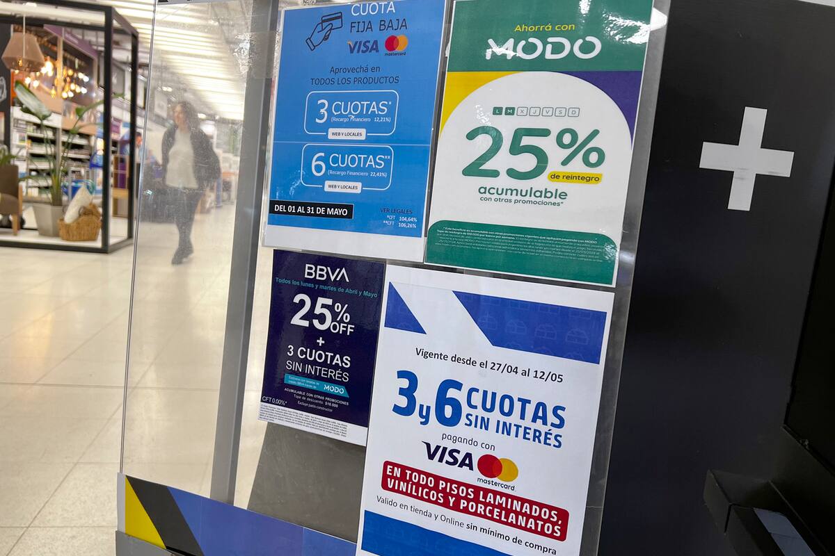 En la plaza ya es posible cruzarse con bancos que ofrecen doce cuotas sin interés en días y rubros específicos o que aplican esta modalidad de pago financiado cuando la compra supera un determinado monto