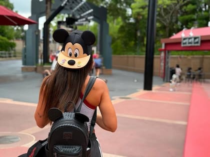 En la previa de la Copa América de 2024, Anto Roccuzzo también visitó el parque de Disney (Foto: Instagram @antonelaroccuzzo)