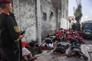 En la previa del partido entre Independiente y Tigre, uno de los punteros de la zona 2 de la Copa de la Liga, hubo detenidos por la fuerte interna de la barra del Rojo