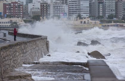 En la provincia de Buenos Aires, en la Costa Atlántica, rige una alerta naranja por vientos