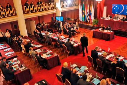 En la reunión del Parlasur, se votó por la expulsión de José López