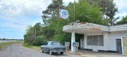 En la Ruta Nacional 7, km 77, en Cortinez, partido de Luján, Buenos Aires, surgió el inicio de su proyecto