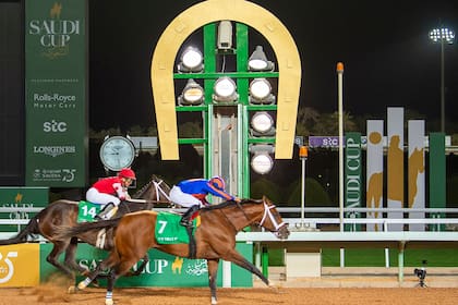 En la Saudi Cup, en Arabia Saudita, Maximum Security logró su octava victoria en 10 carreras el sábado pasado