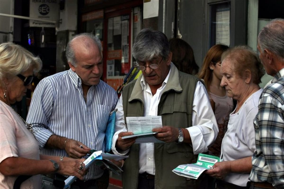 En la sede de la comuna 3 hubo largas colas para pagar el ABL
