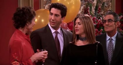 En la toma dos se puede ver a quien sería el suplente de Jack quien hace el papel de padre Ross Foto: Netflix