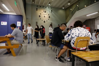 En la UADE admiten que los ingresantes no cuentan con los conocimientos básicos de matemática y tienen una baja performance en lectocomprensión