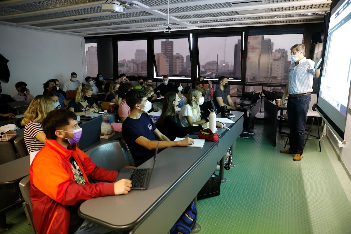 En la UADE, como en la mayoría de las universidades del país, retoman las clases de forma presencial